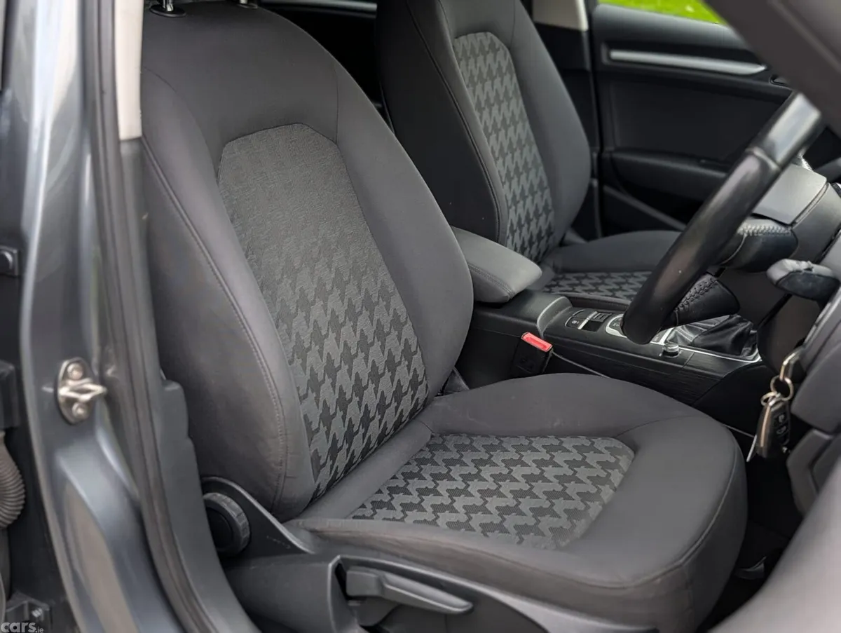 Audi A3 Hatchback, Diesel, 2015, Grey