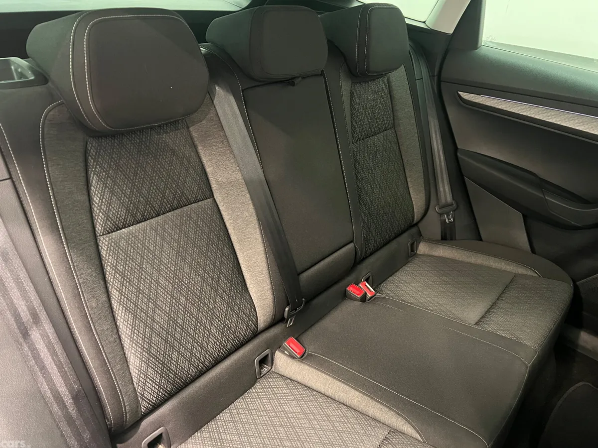Skoda Karoq Saloon, Diesel, 2024, Black