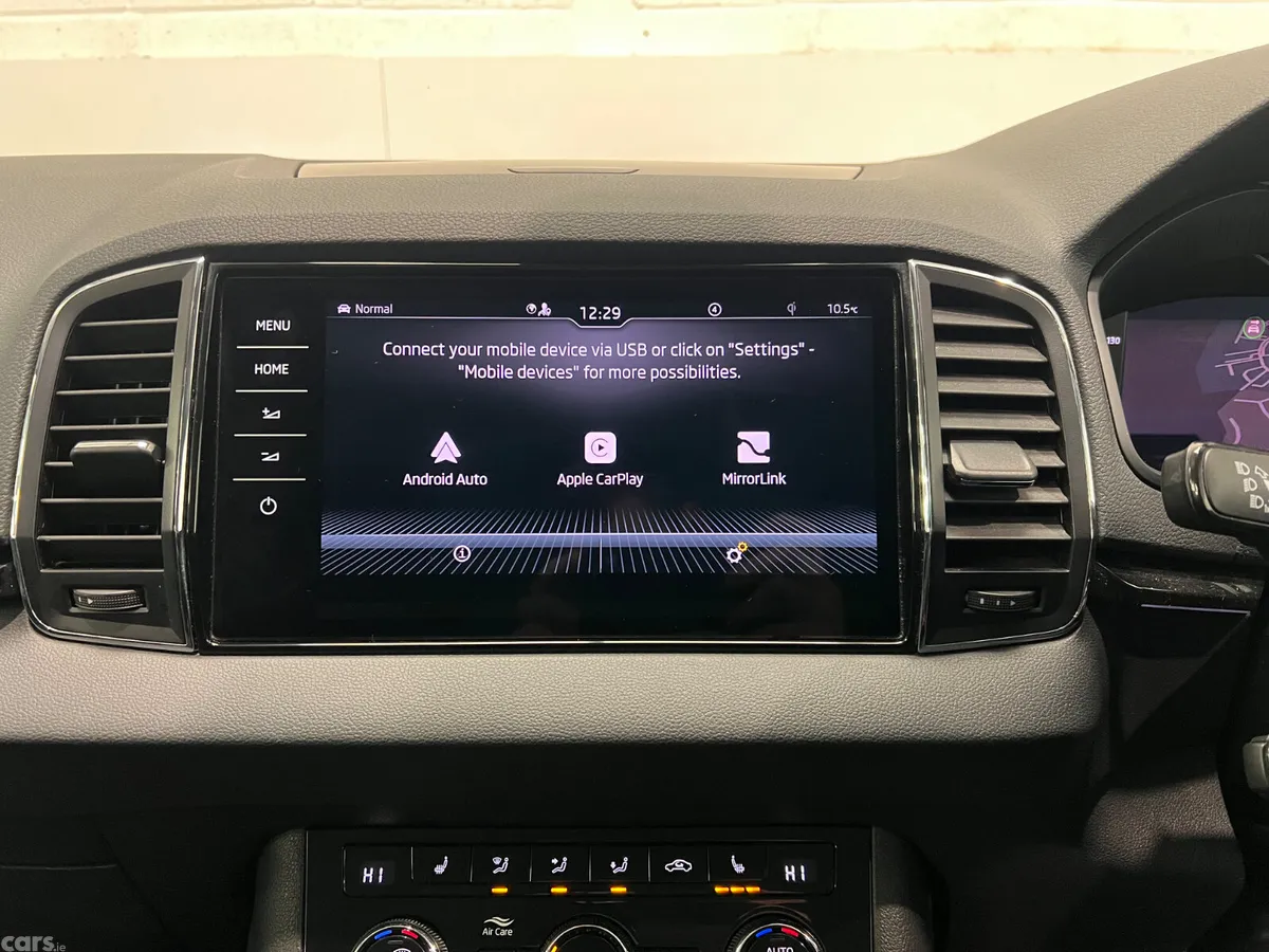 Skoda Karoq Saloon, Diesel, 2024, Black
