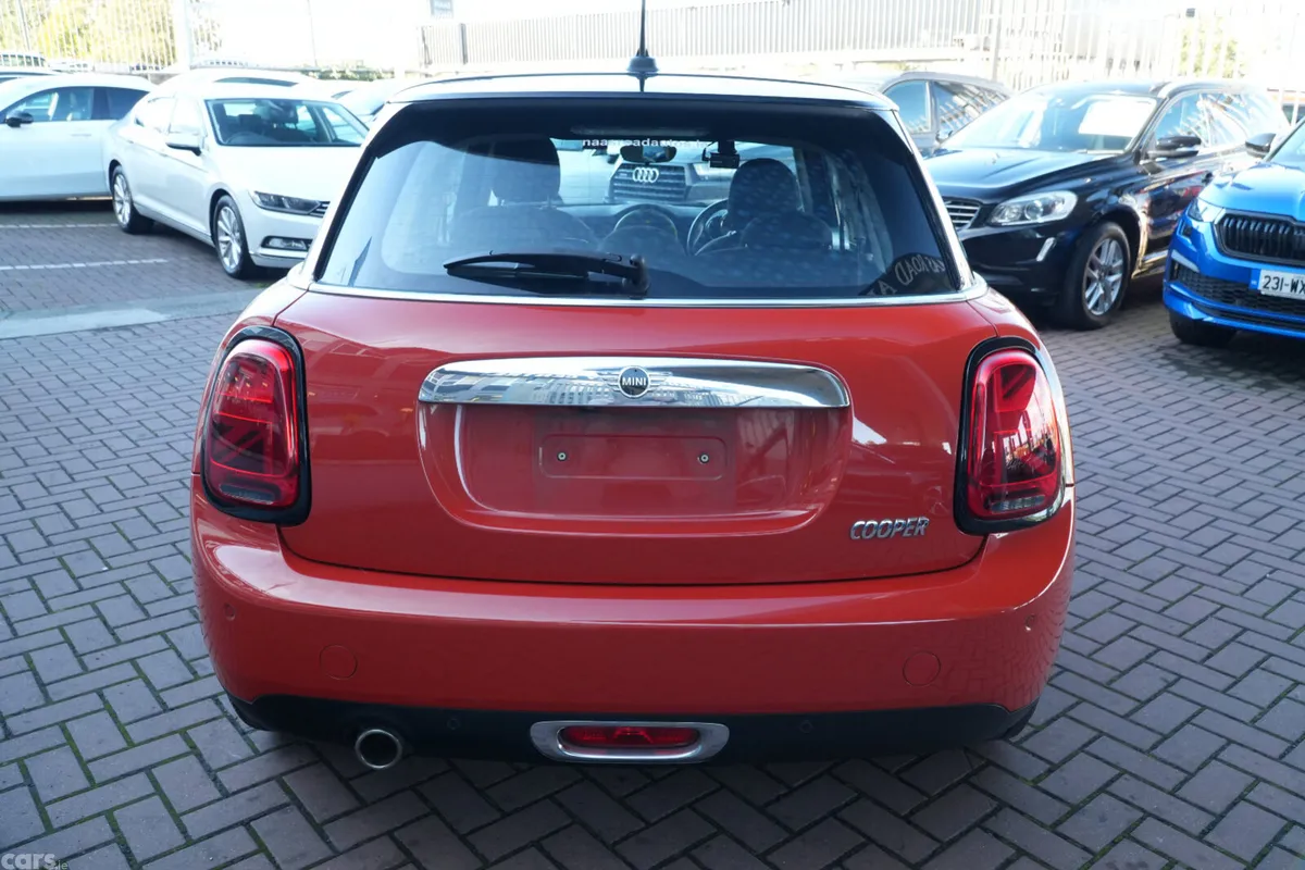 Mini Cooper Hatchback, Petrol, 2019, Red