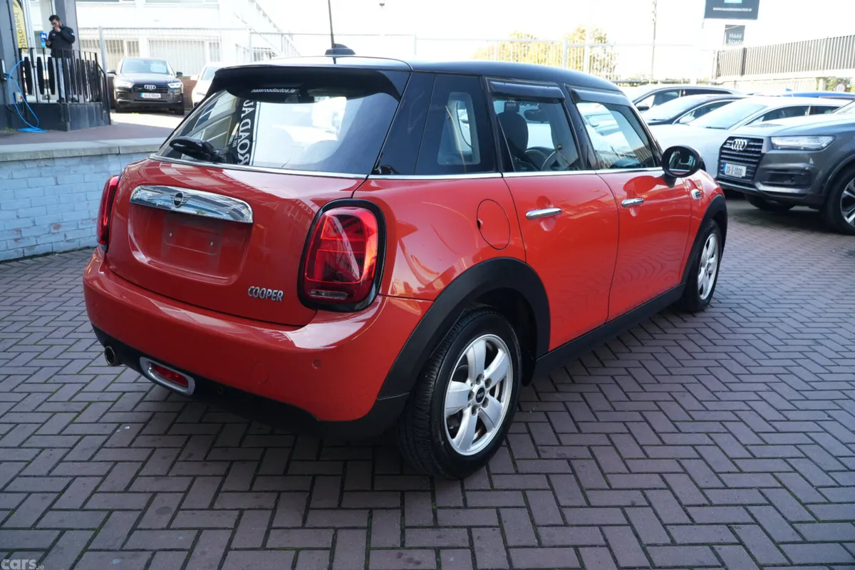 Mini Cooper Hatchback, Petrol, 2019, Red