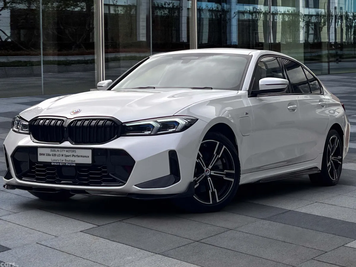 BMW 3-Series Saloon, Petrol Plug-in Hybrid, 2025, White