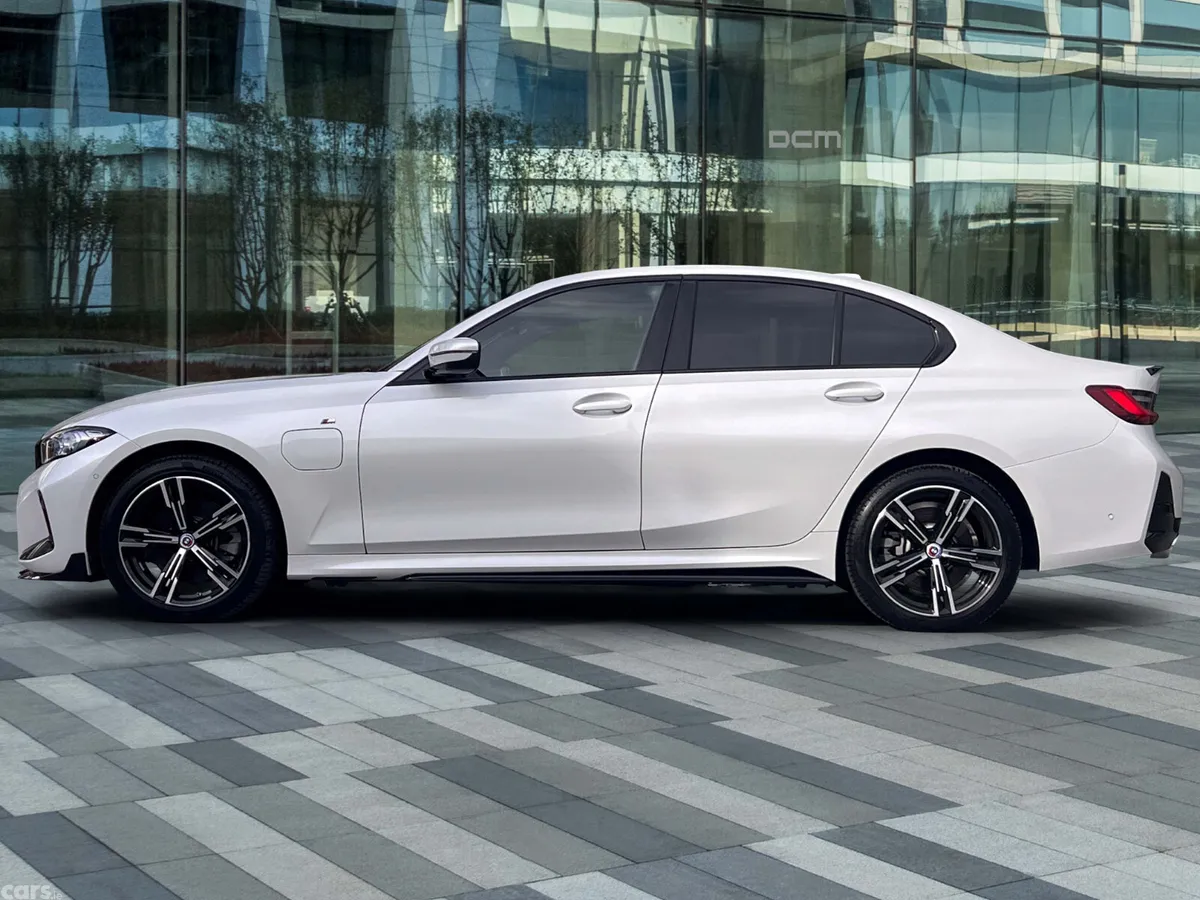 BMW 3-Series Saloon, Petrol Plug-in Hybrid, 2025, White