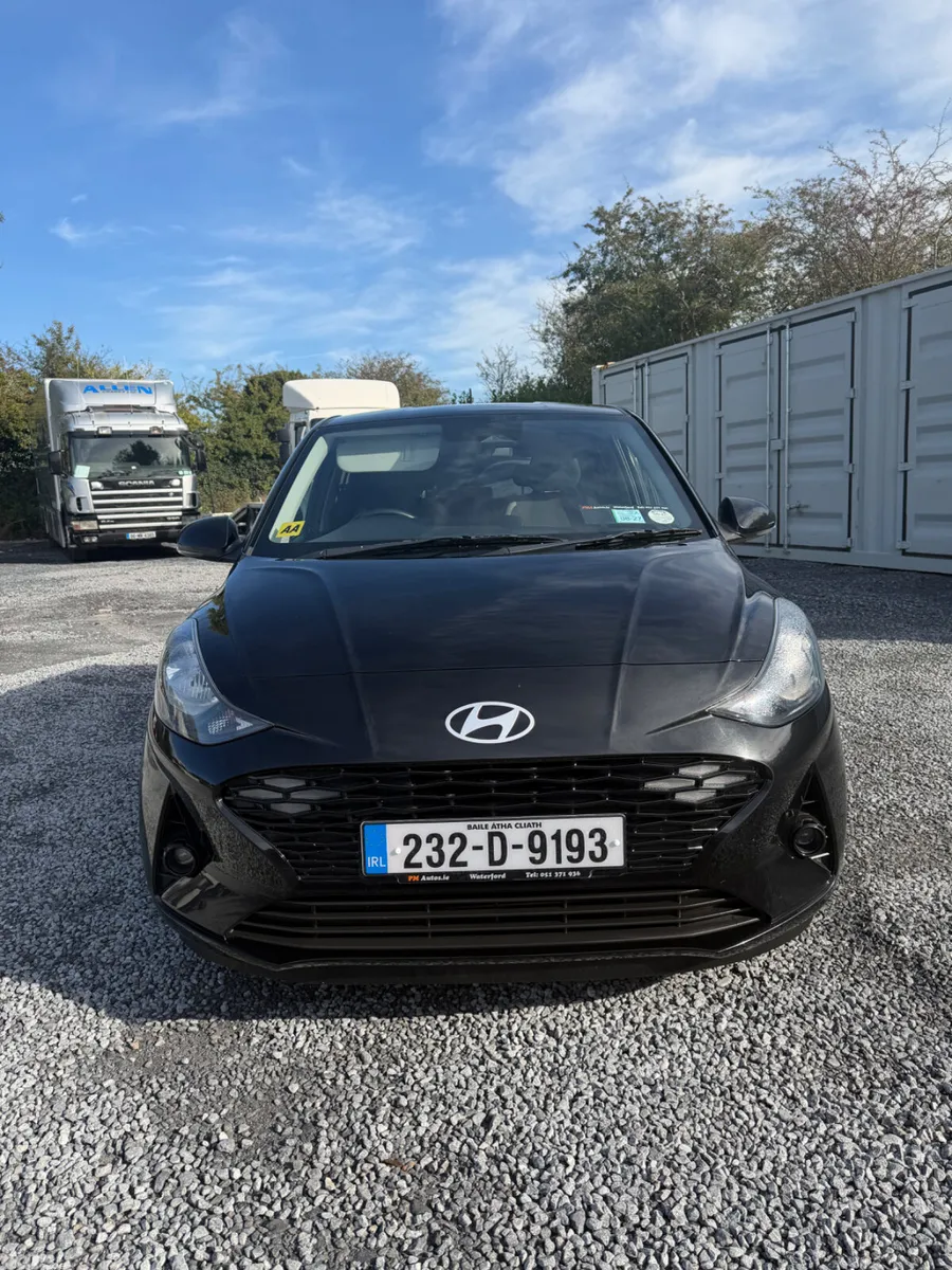 Hyundai i10 Hatchback, Petrol, 2023, Black