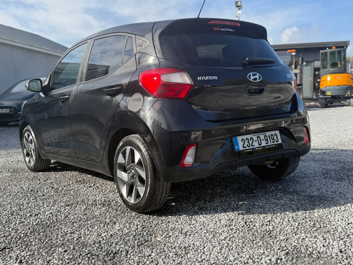 Hyundai i10 Hatchback, Petrol, 2023, Black