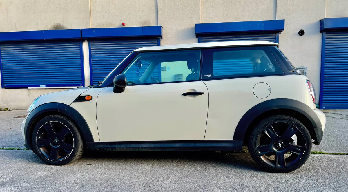 Mini First Hatchback, Petrol, 2010, Beige