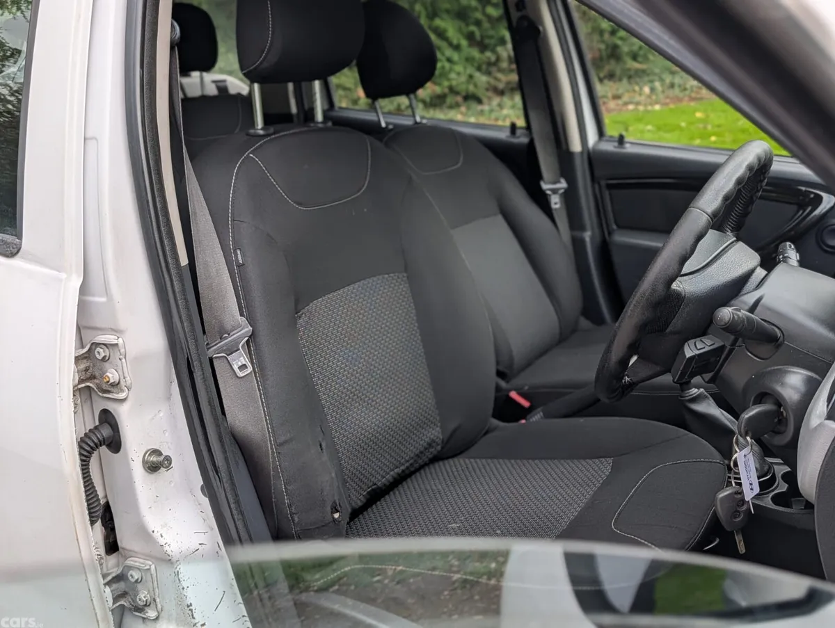 Dacia Duster SUV, Diesel, 2015, White
