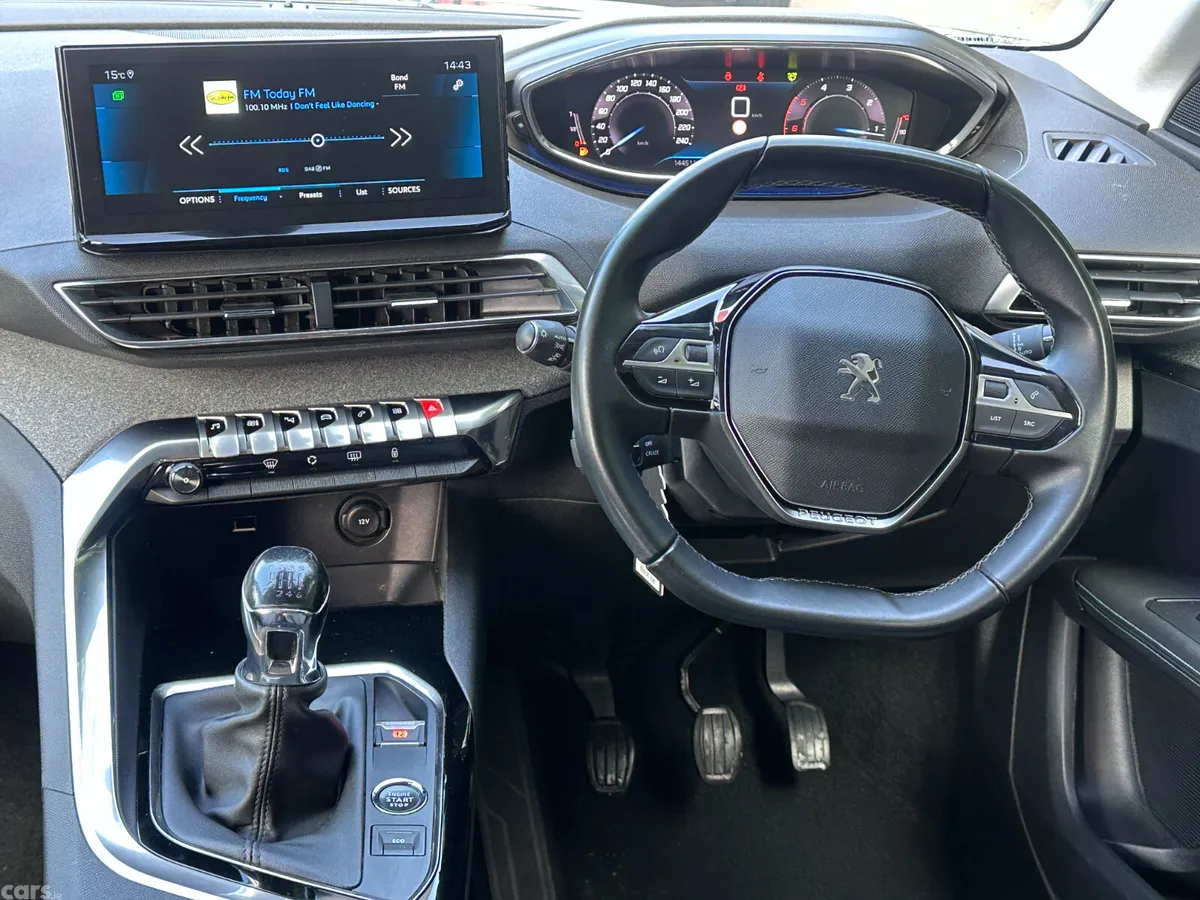 Peugeot 3008 MPV, Diesel, 2021, Grey
