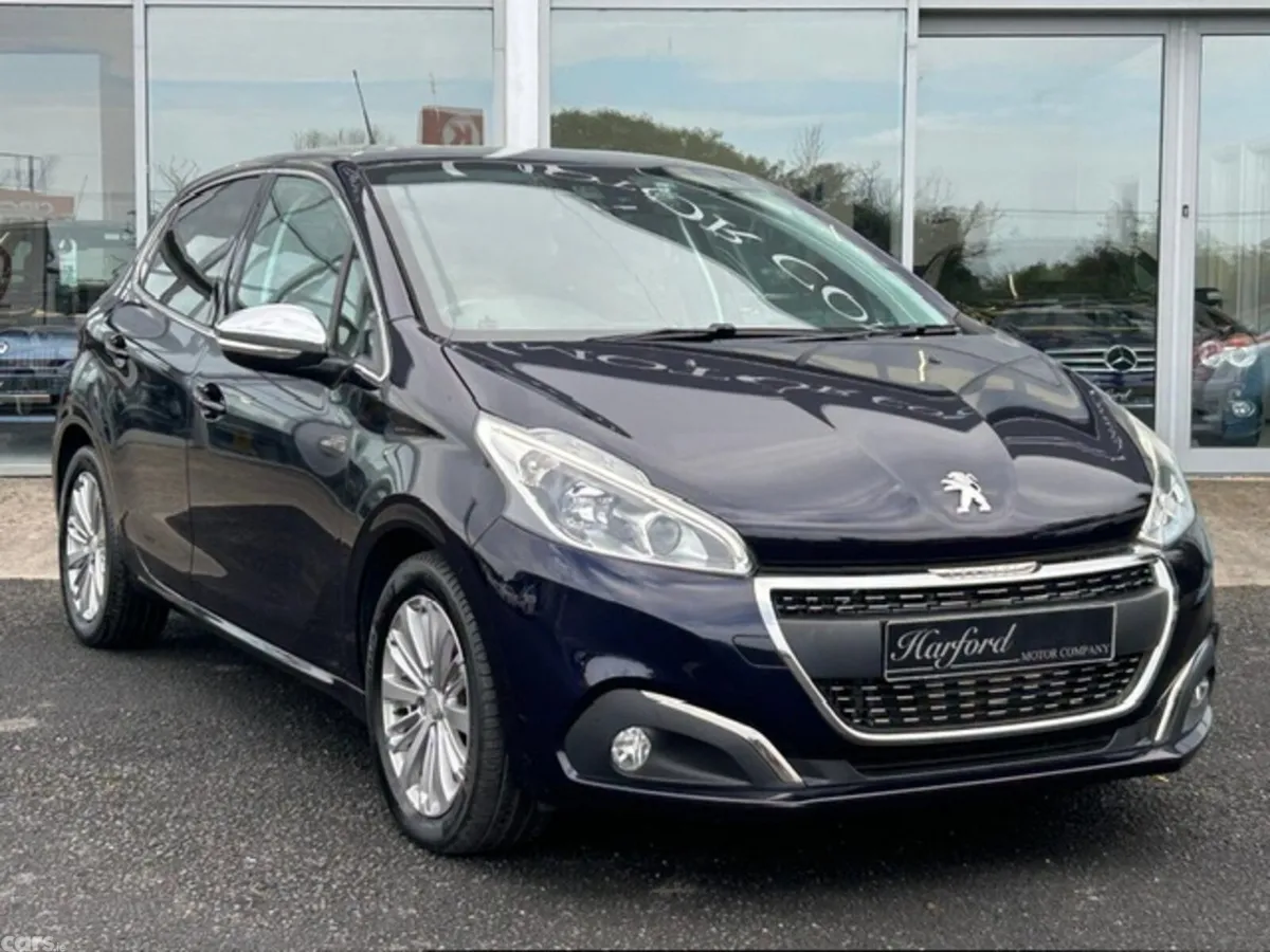 Peugeot 208 Hatchback, Petrol, 2019, Blue
