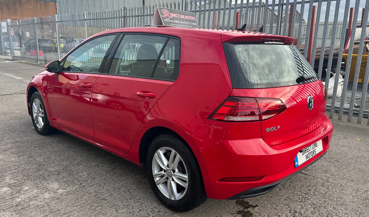 Volkswagen Golf Hatchback, Petrol, 2018, Red
