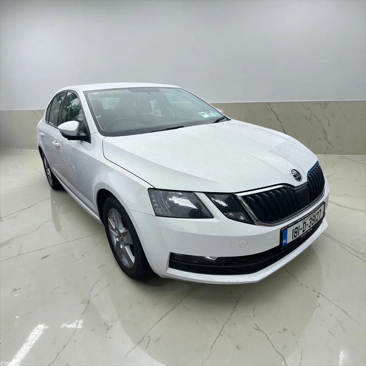 Skoda Octavia Saloon, Diesel, 2018, White