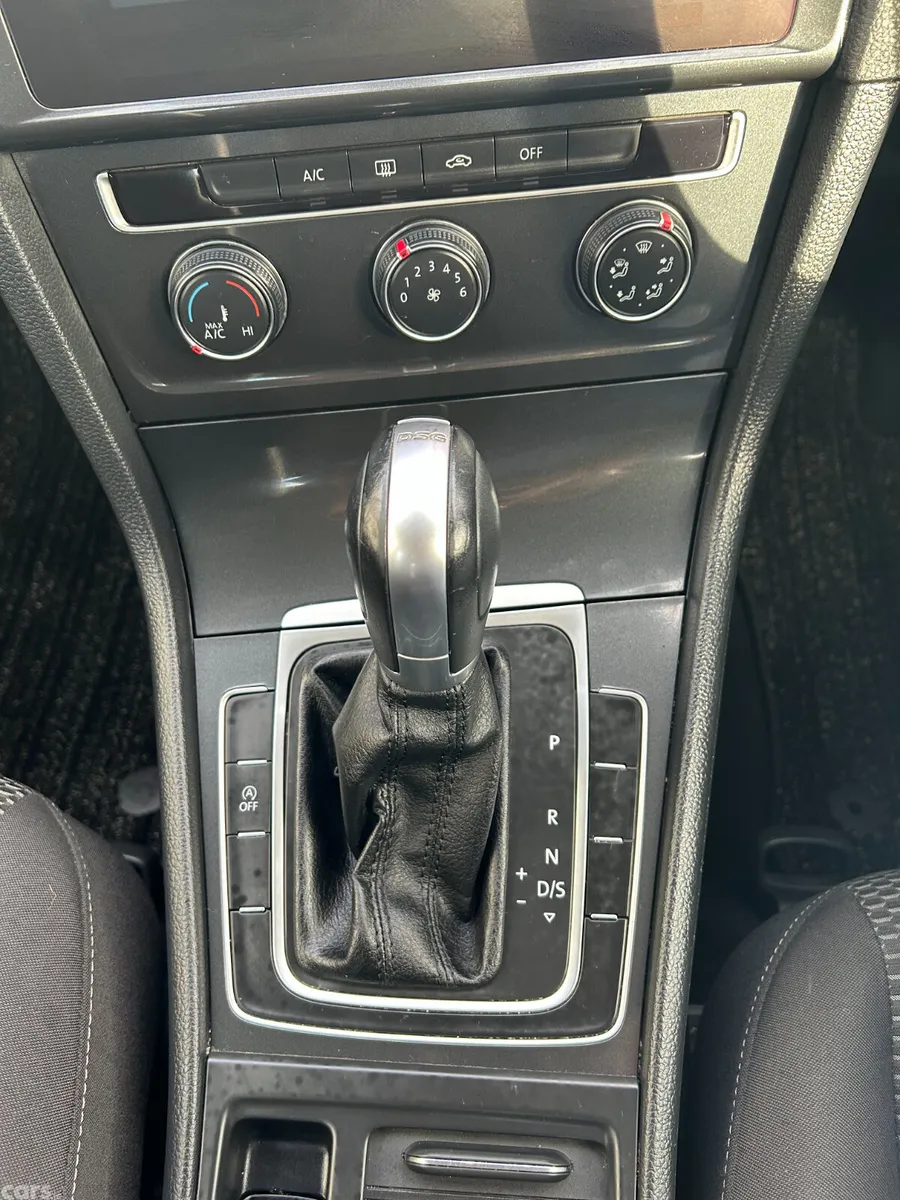 Volkswagen Golf Hatchback, Petrol, 2018, Red