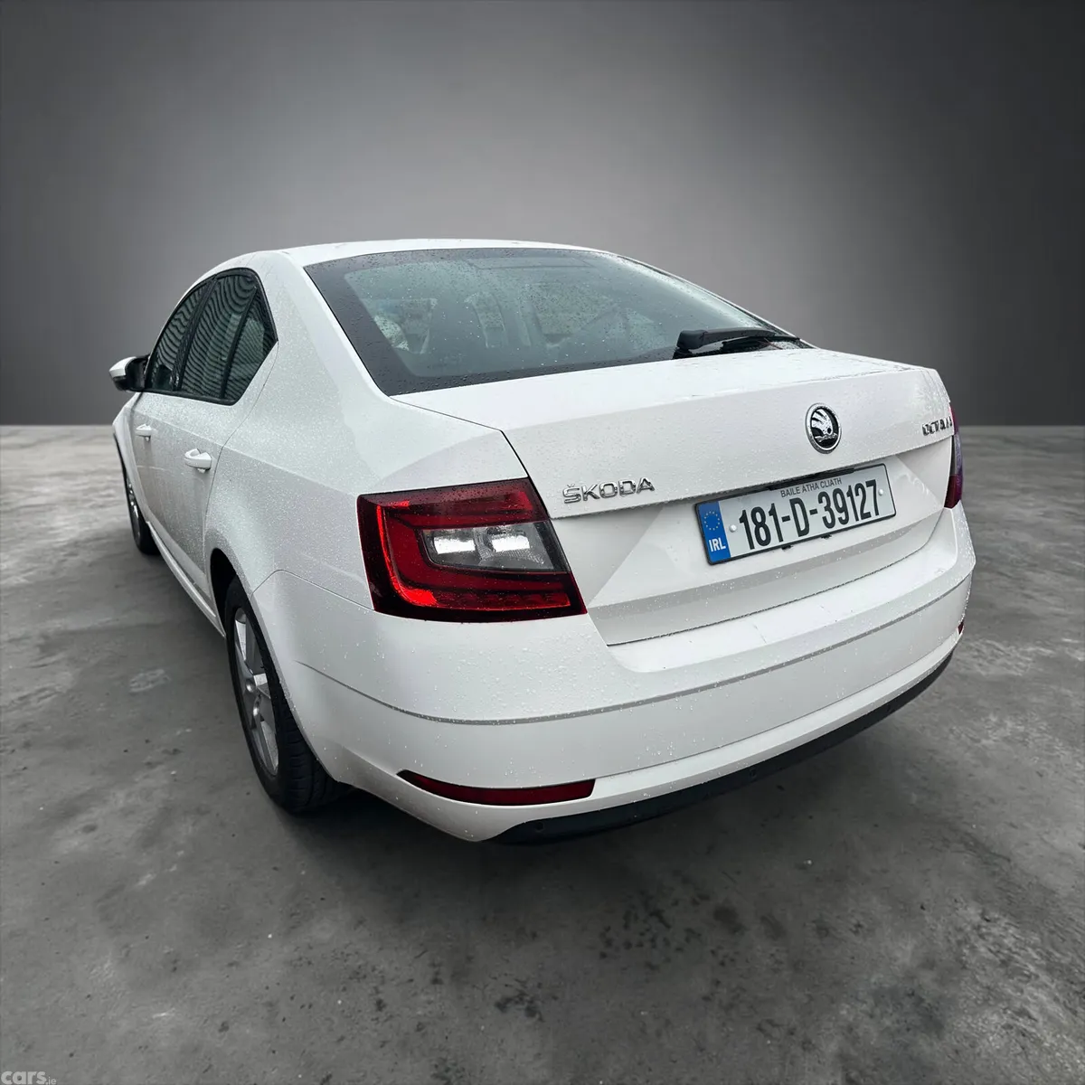 Skoda Octavia Saloon, Diesel, 2018, White