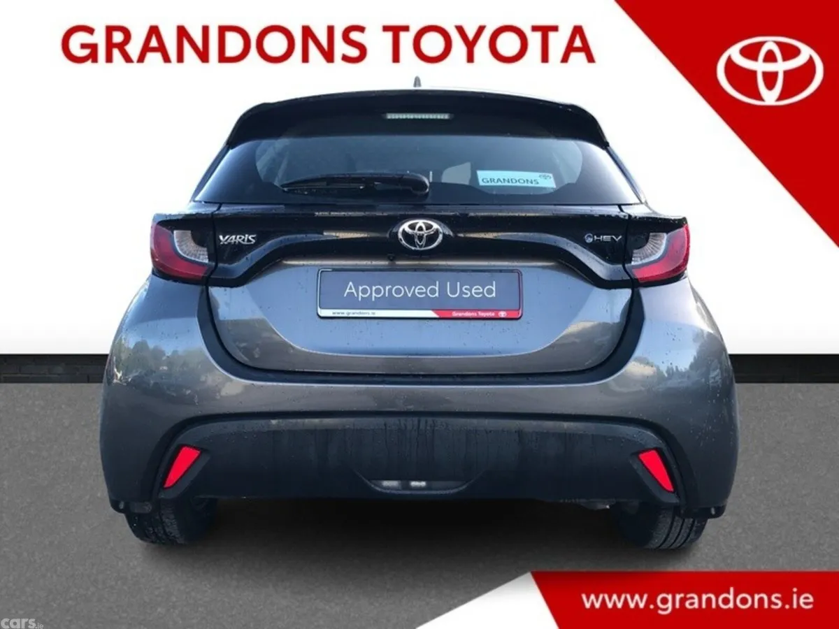 Toyota Yaris Hatchback, Petrol Hybrid, 2024, Grey
