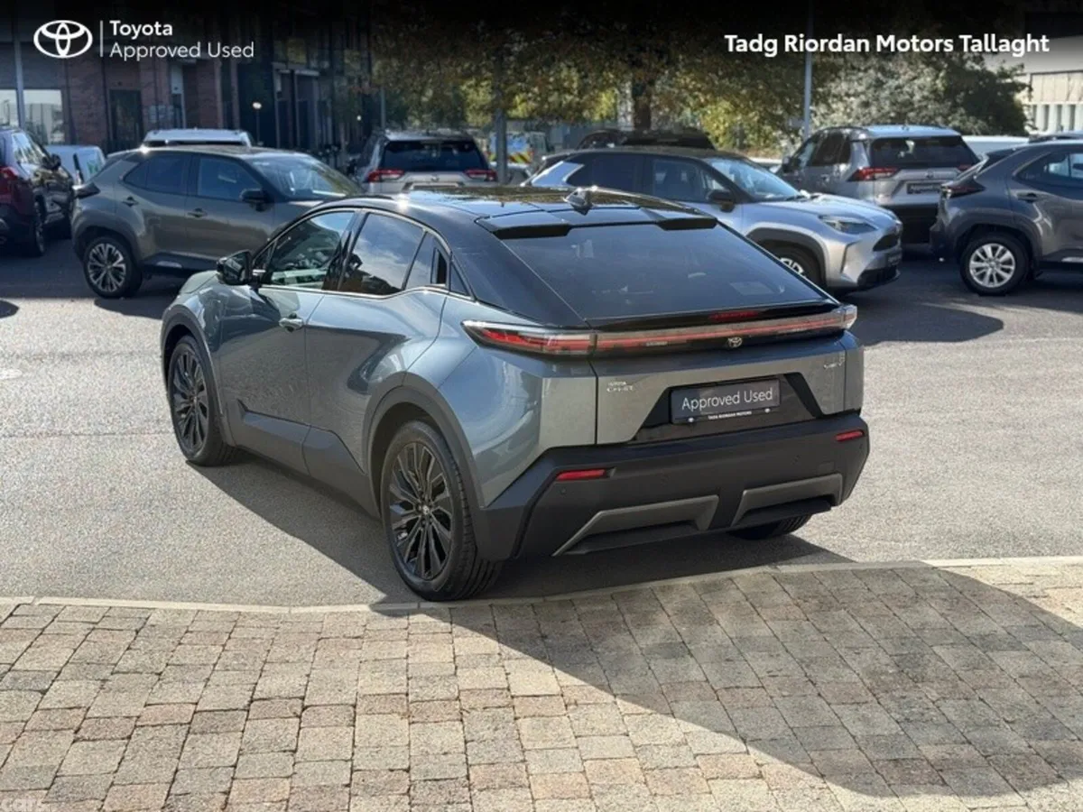 Toyota C-HR Estate, Electric, 2026, Green