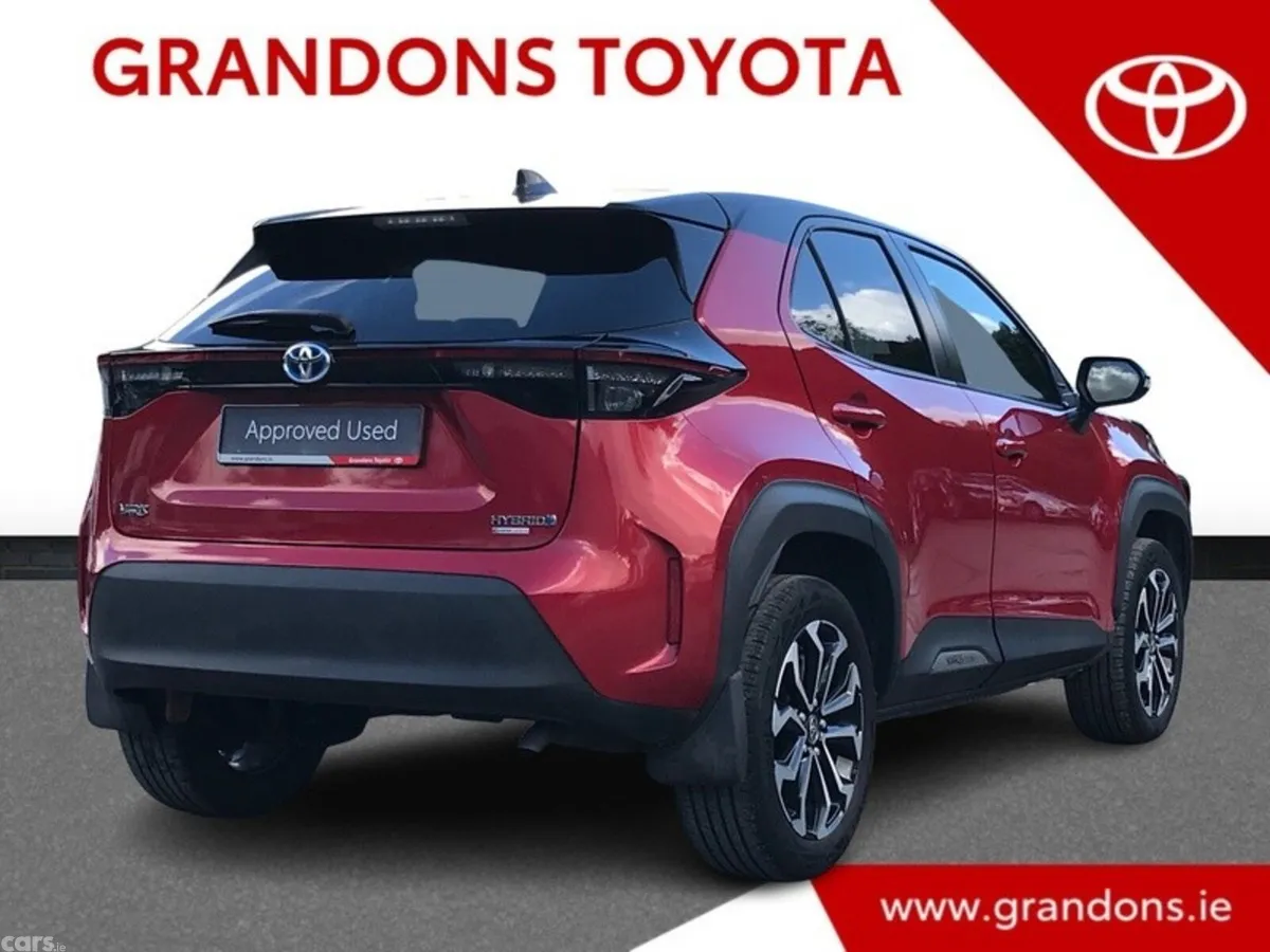 Toyota Yaris Cross Hatchback, Petrol Hybrid, 2023, Red