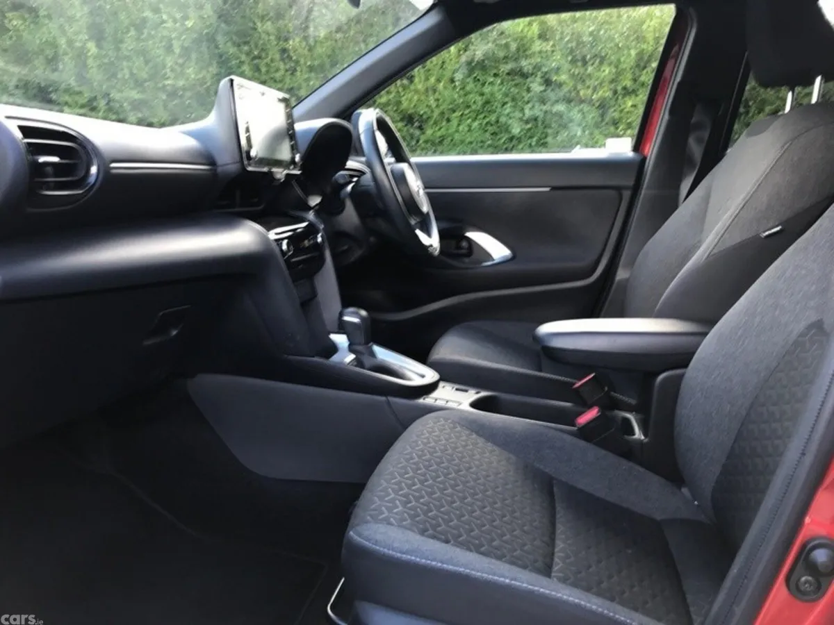 Toyota Yaris Cross Hatchback, Petrol Hybrid, 2023, Red