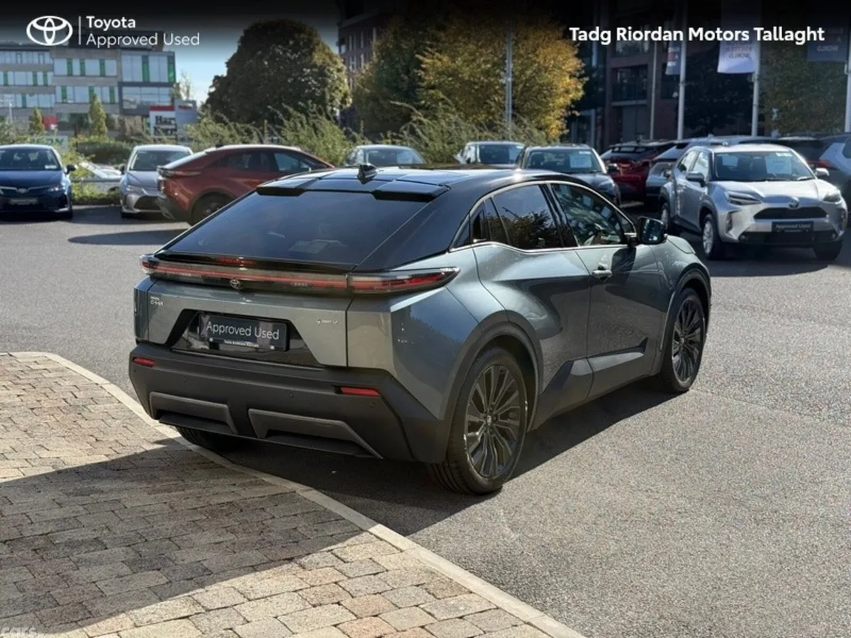 Toyota C-HR Estate, Electric, 2026, Green