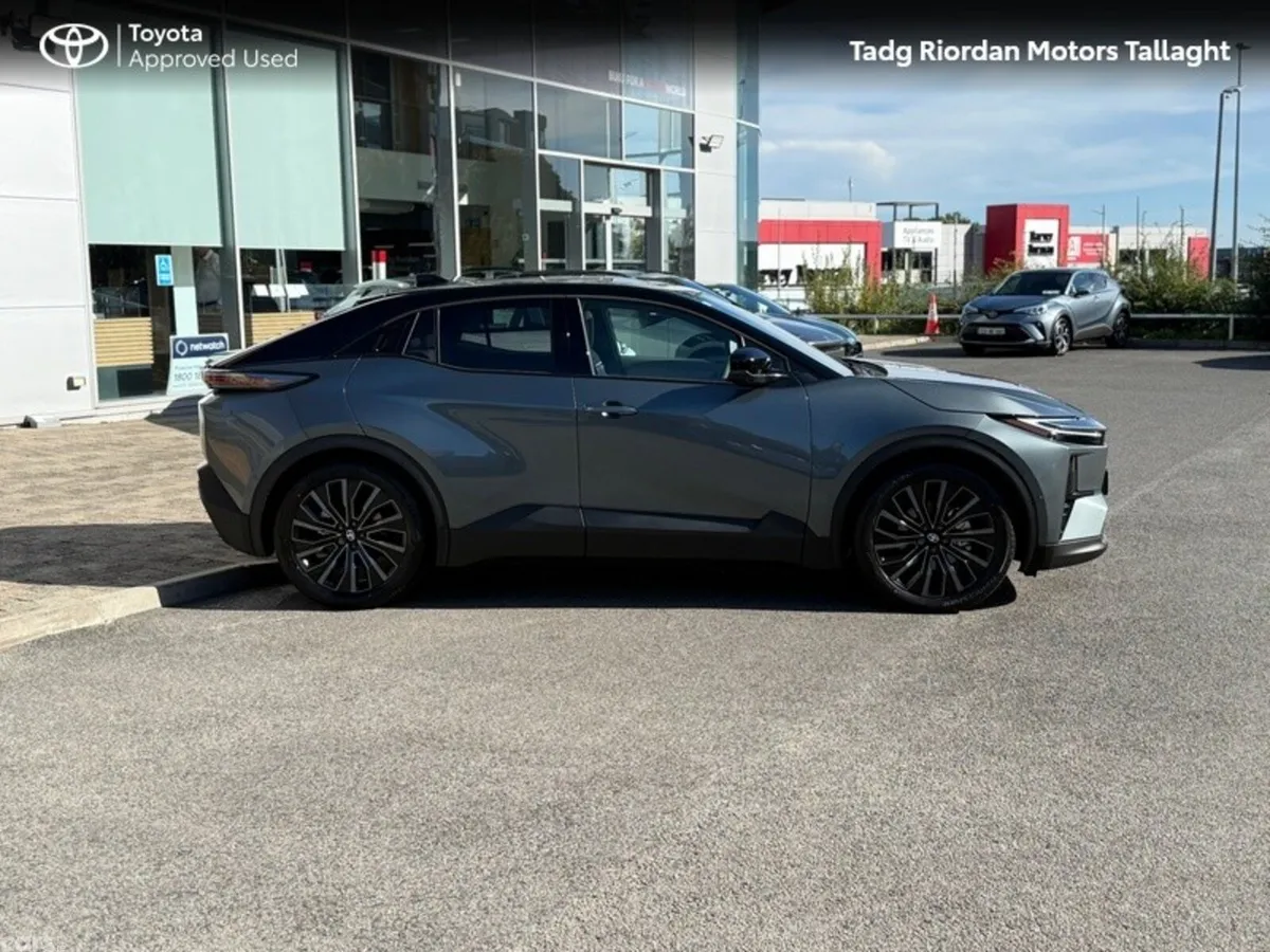 Toyota C-HR Estate, Electric, 2026, Green