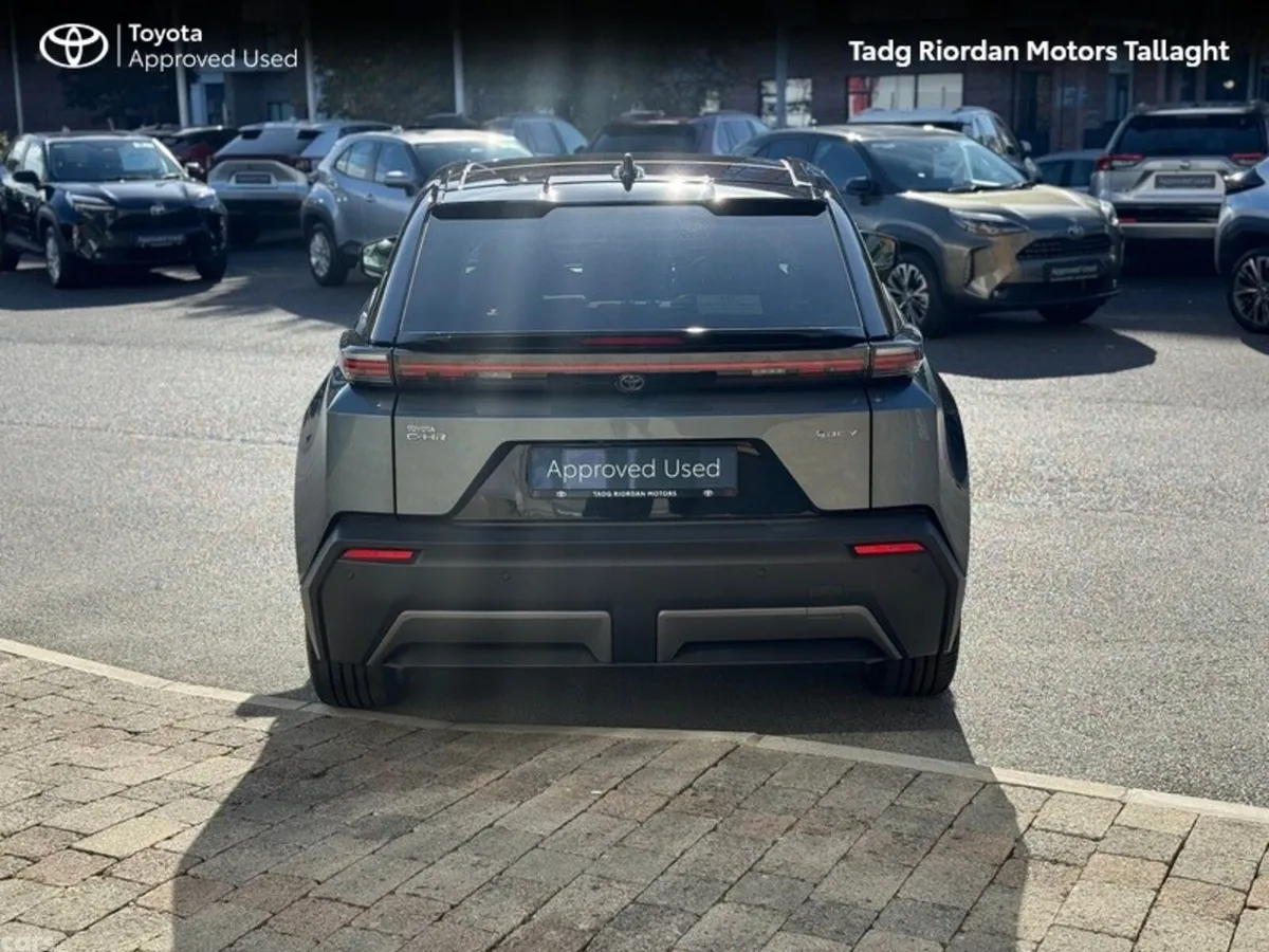 Toyota C-HR Estate, Electric, 2026, Green