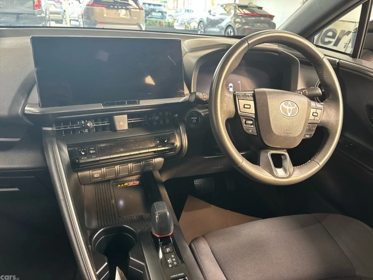 Toyota C-HR SUV, Petrol Hybrid, 2024, Blue