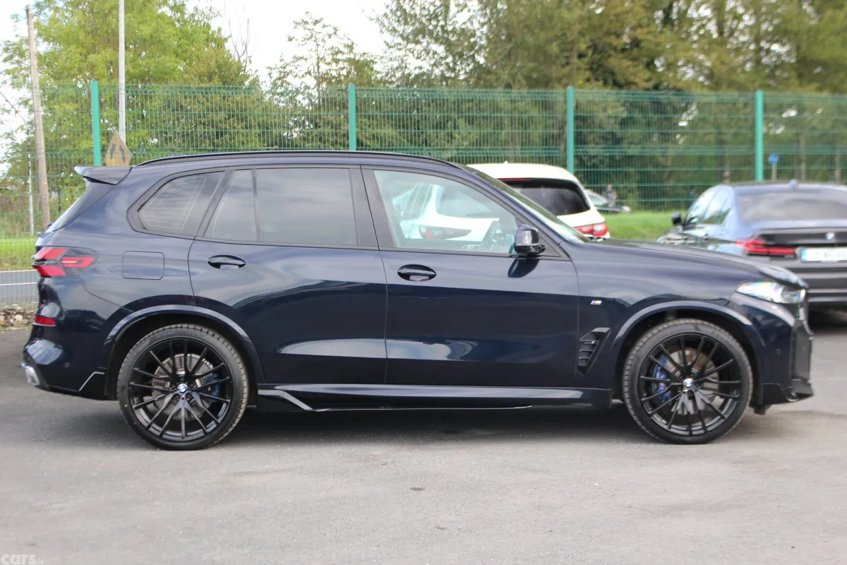 BMW X5 SUV, Petrol Hybrid, 2023, Black