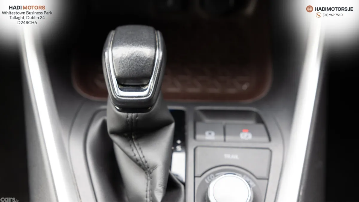 Toyota RAV4 SUV, Petrol Hybrid, 2022, White