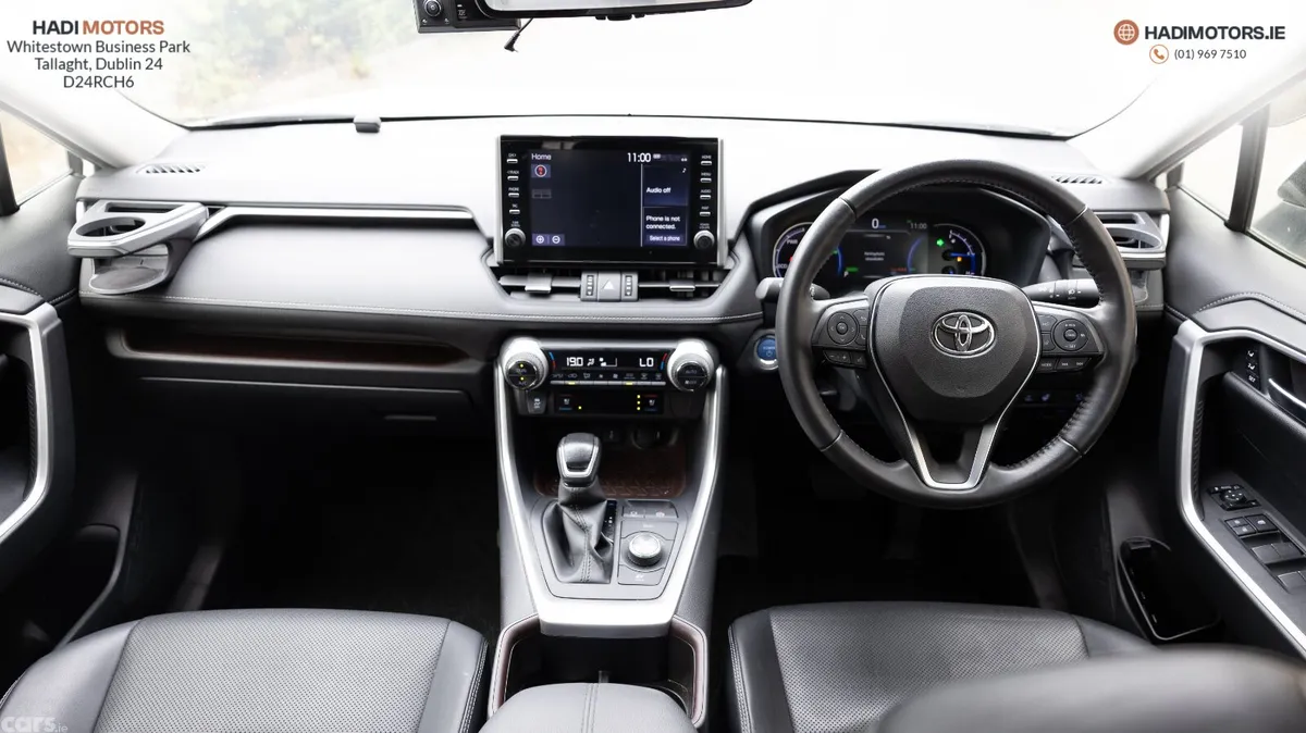 Toyota RAV4 SUV, Petrol Hybrid, 2022, White