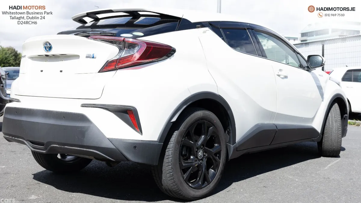 Toyota C-HR SUV, Petrol Hybrid, 2019, White