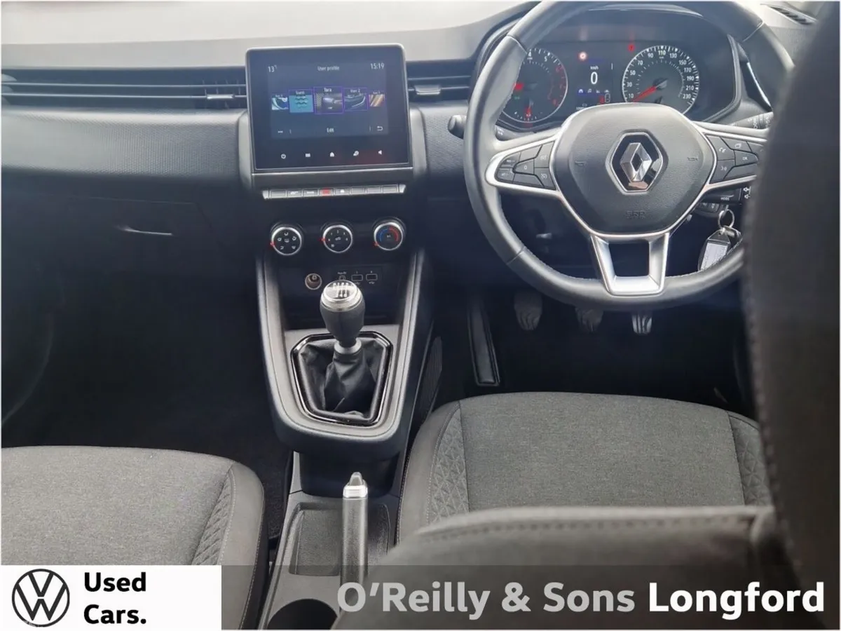 Renault Clio Hatchback, Petrol, 2022, Grey