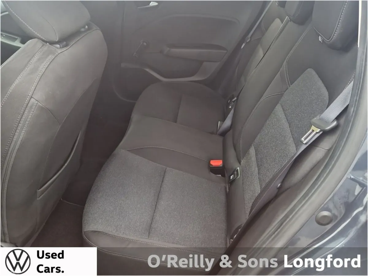 Renault Clio Hatchback, Petrol, 2022, Grey