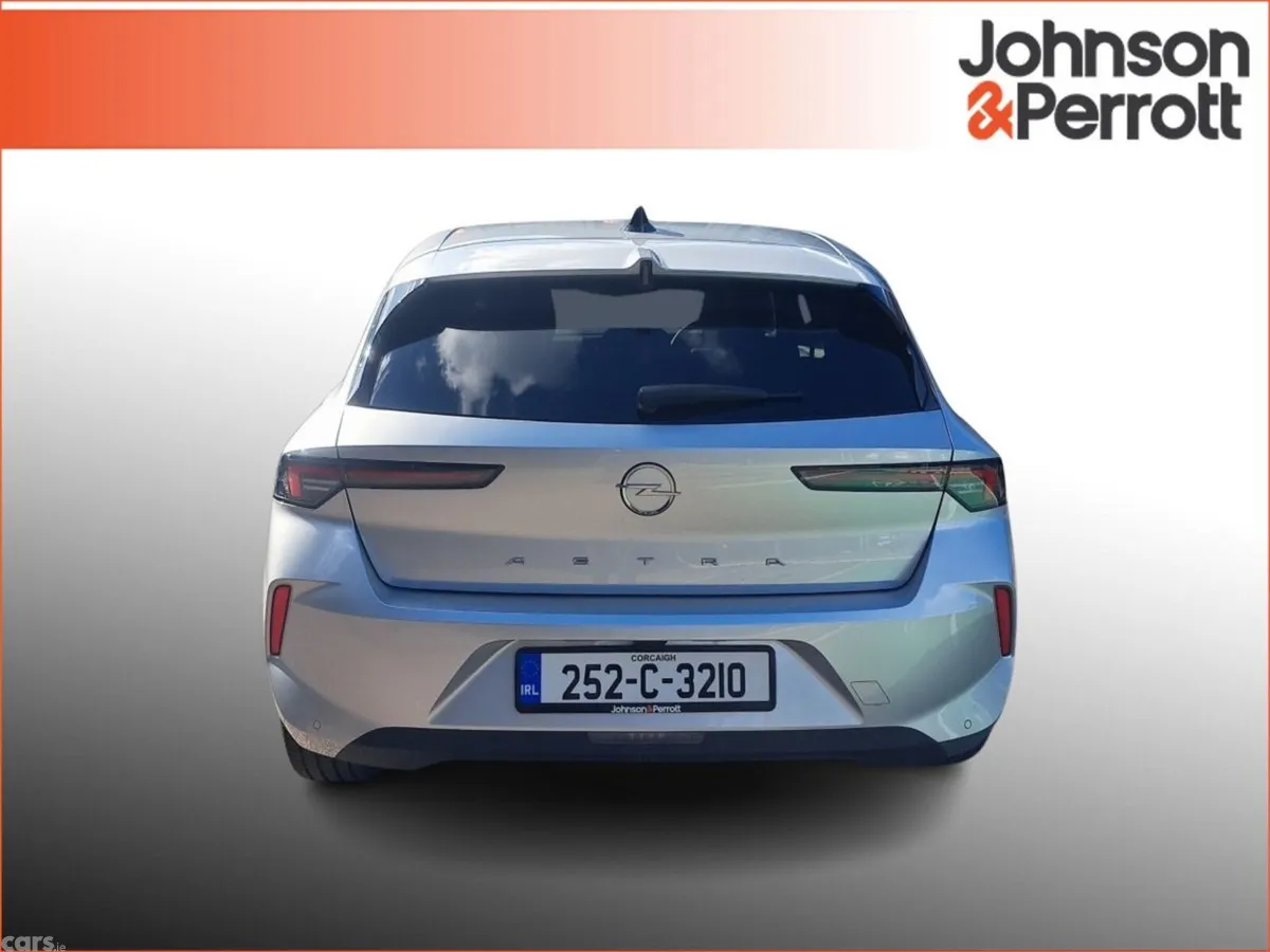 Opel Astra Hatchback, Petrol, 2025, Grey