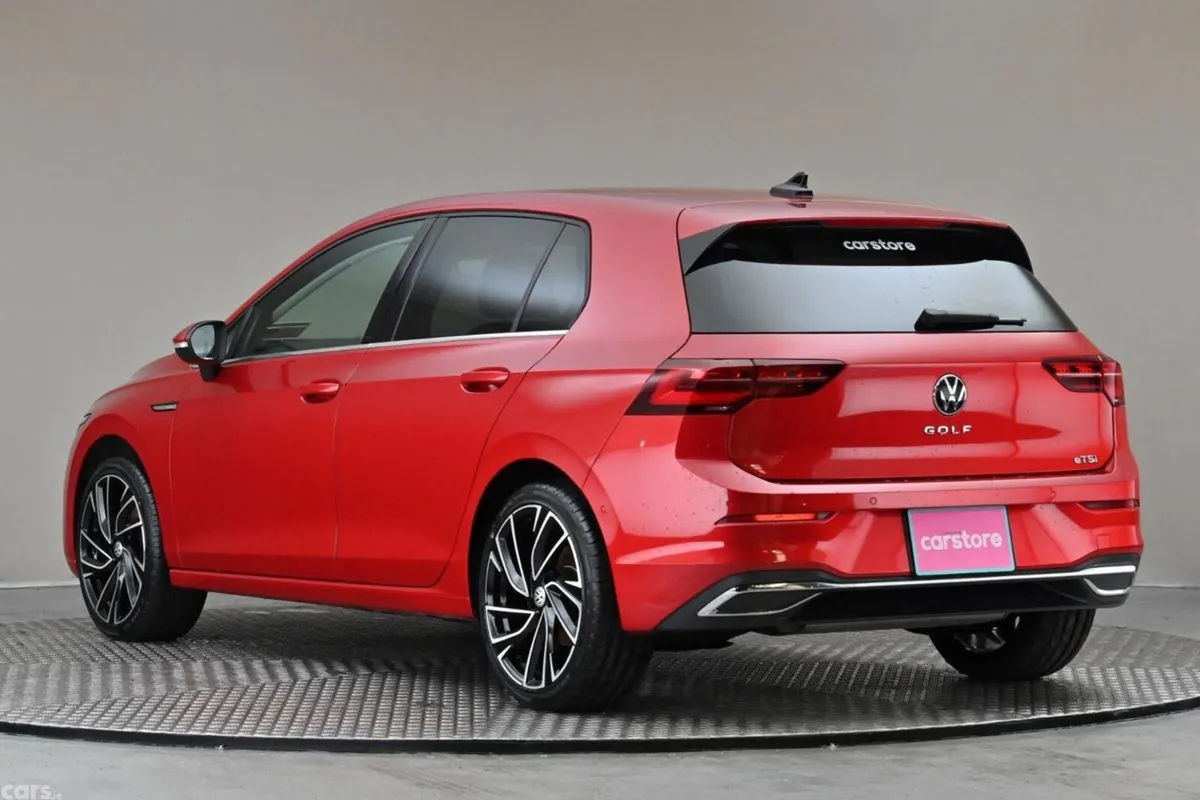 Volkswagen Golf Hatchback, Petrol Hybrid, 2022, Red