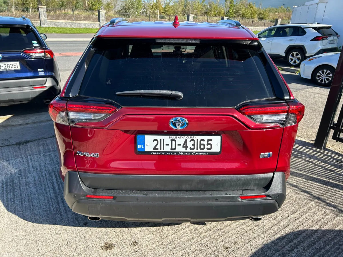 Toyota RAV4 SUV, Petrol Hybrid, 2021, Red