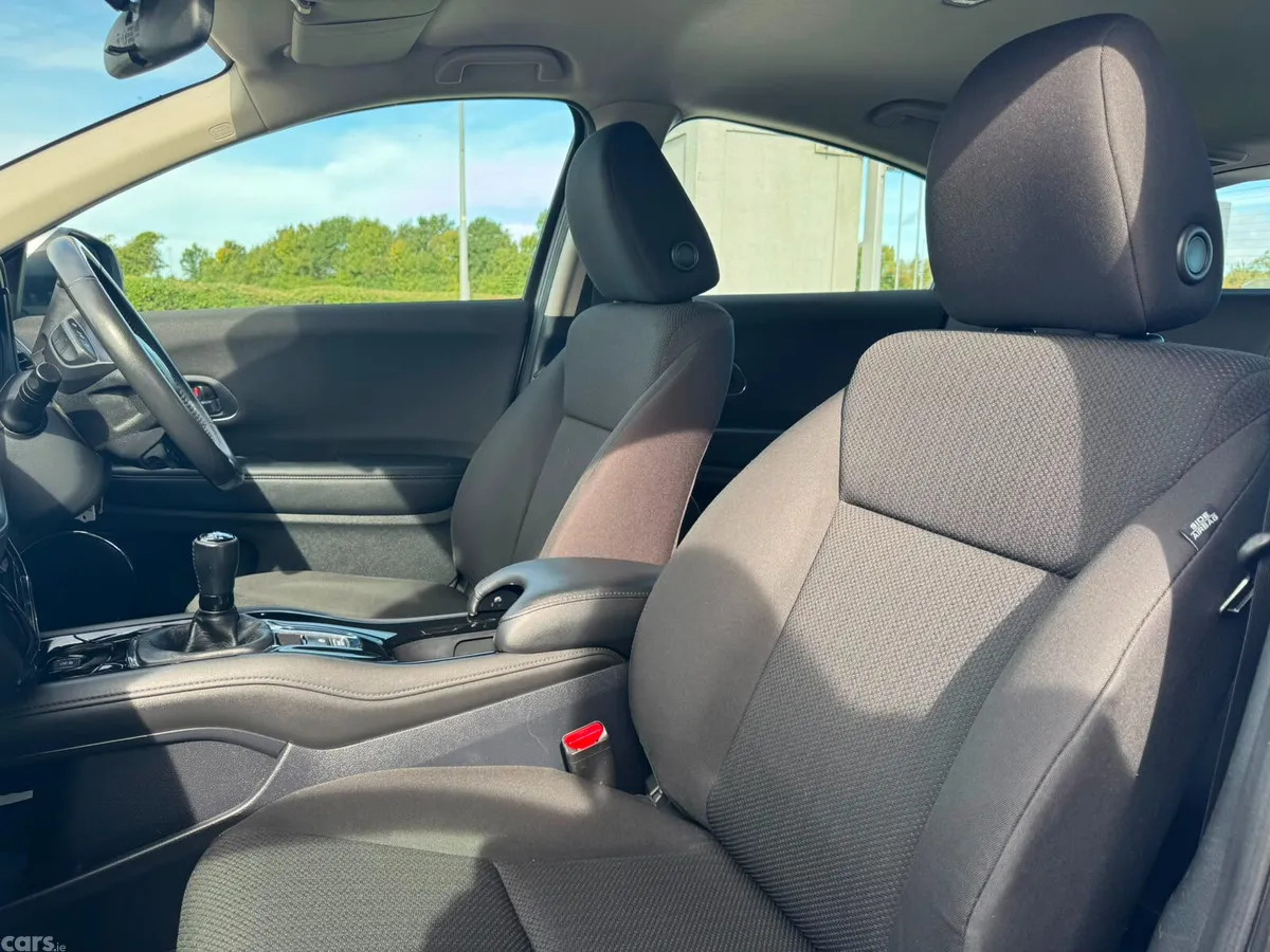 Honda HR-V SUV, Petrol, 2019, Grey