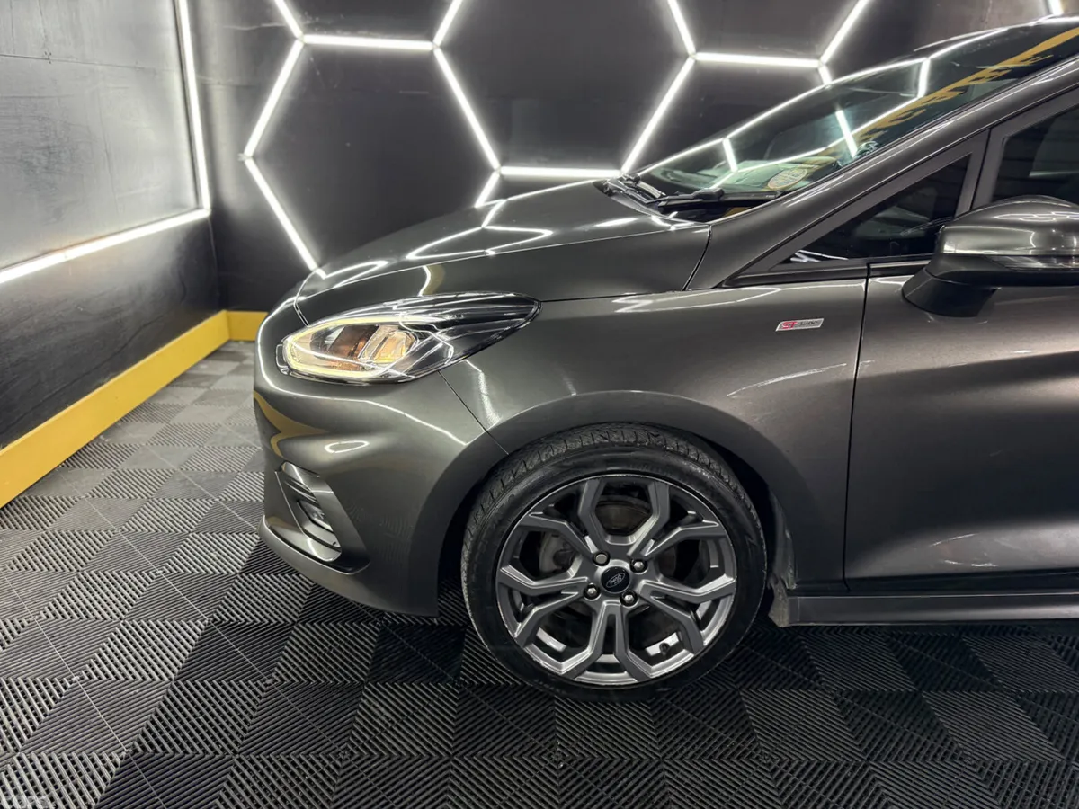 Ford Fiesta Hatchback, Petrol, 2019, Grey
