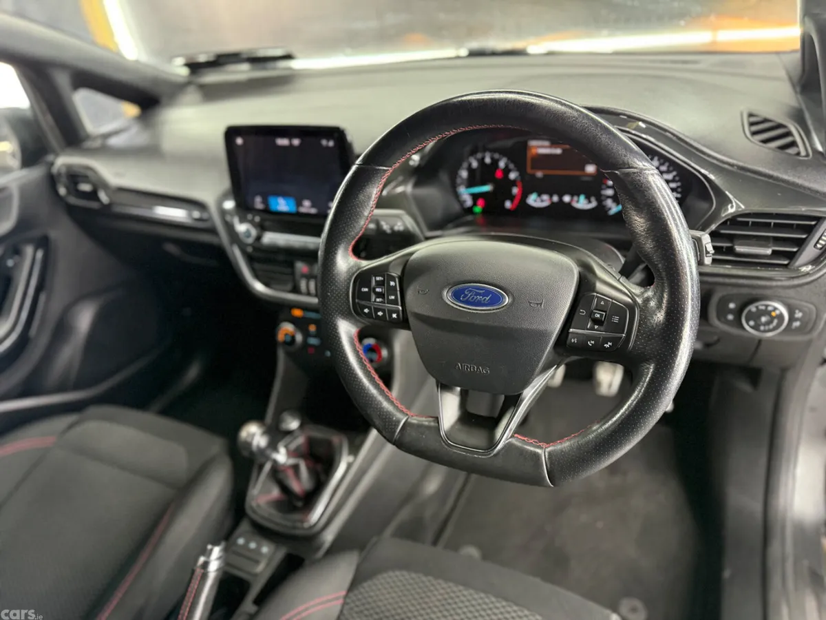 Ford Fiesta Hatchback, Petrol, 2019, Grey