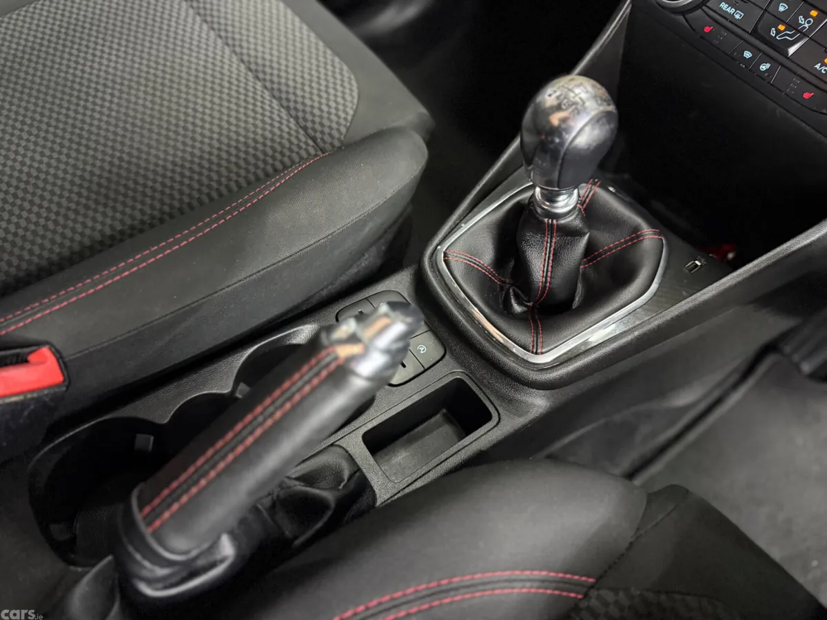Ford Fiesta Hatchback, Petrol, 2019, Grey