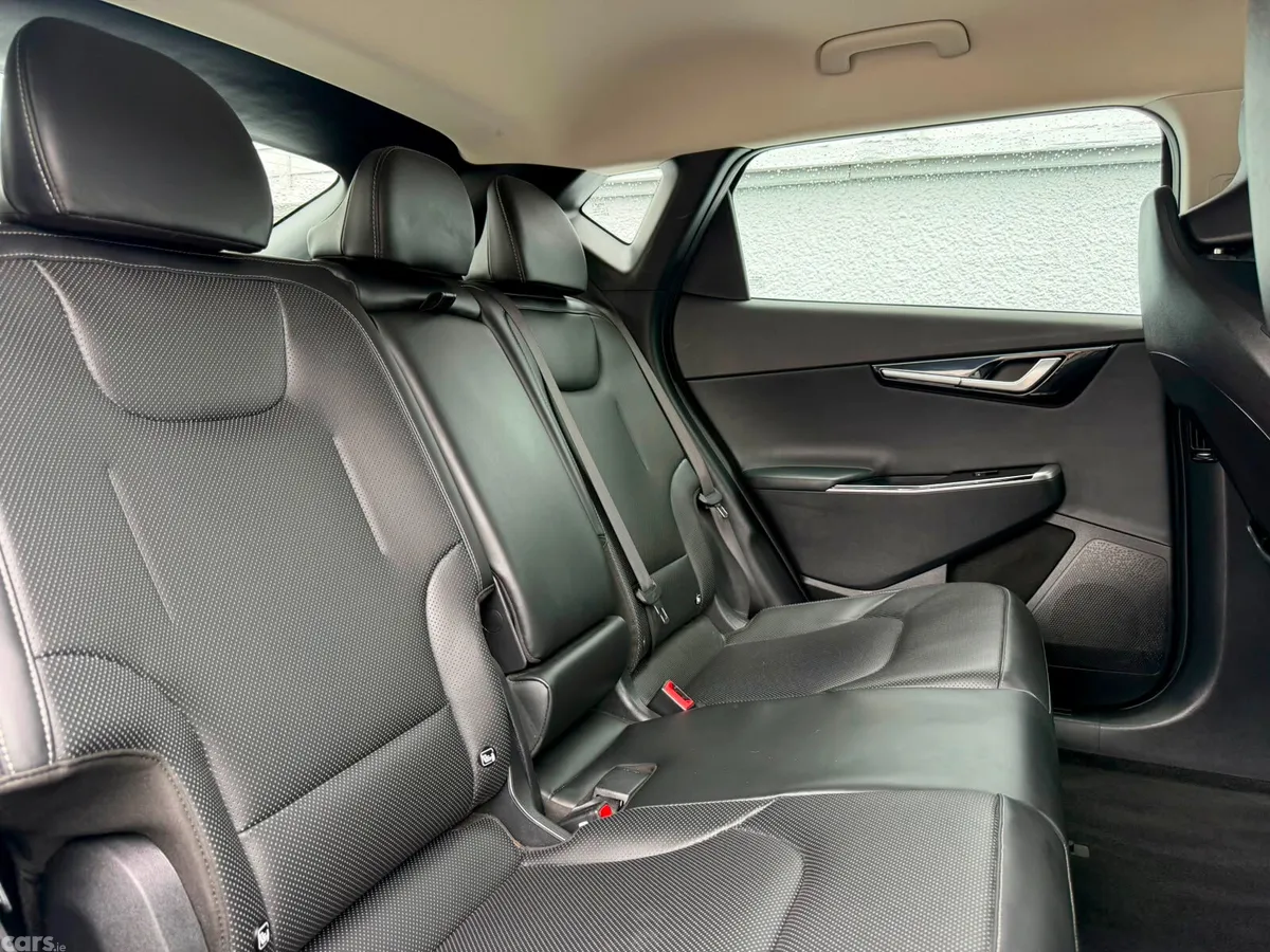 Kia EV6 Hatchback, Electric, 2022, Red