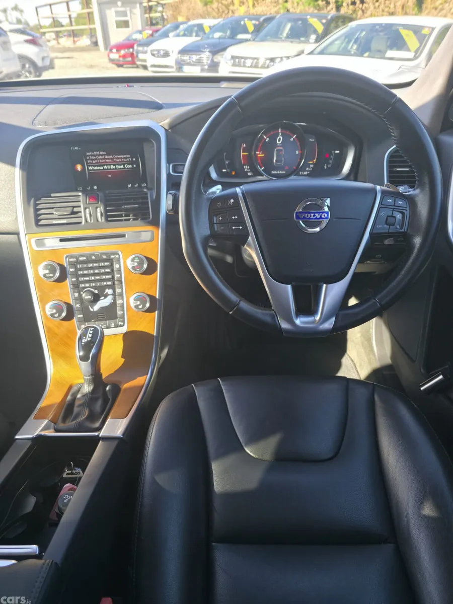 Volvo XC60 SUV, Diesel, 2017, White