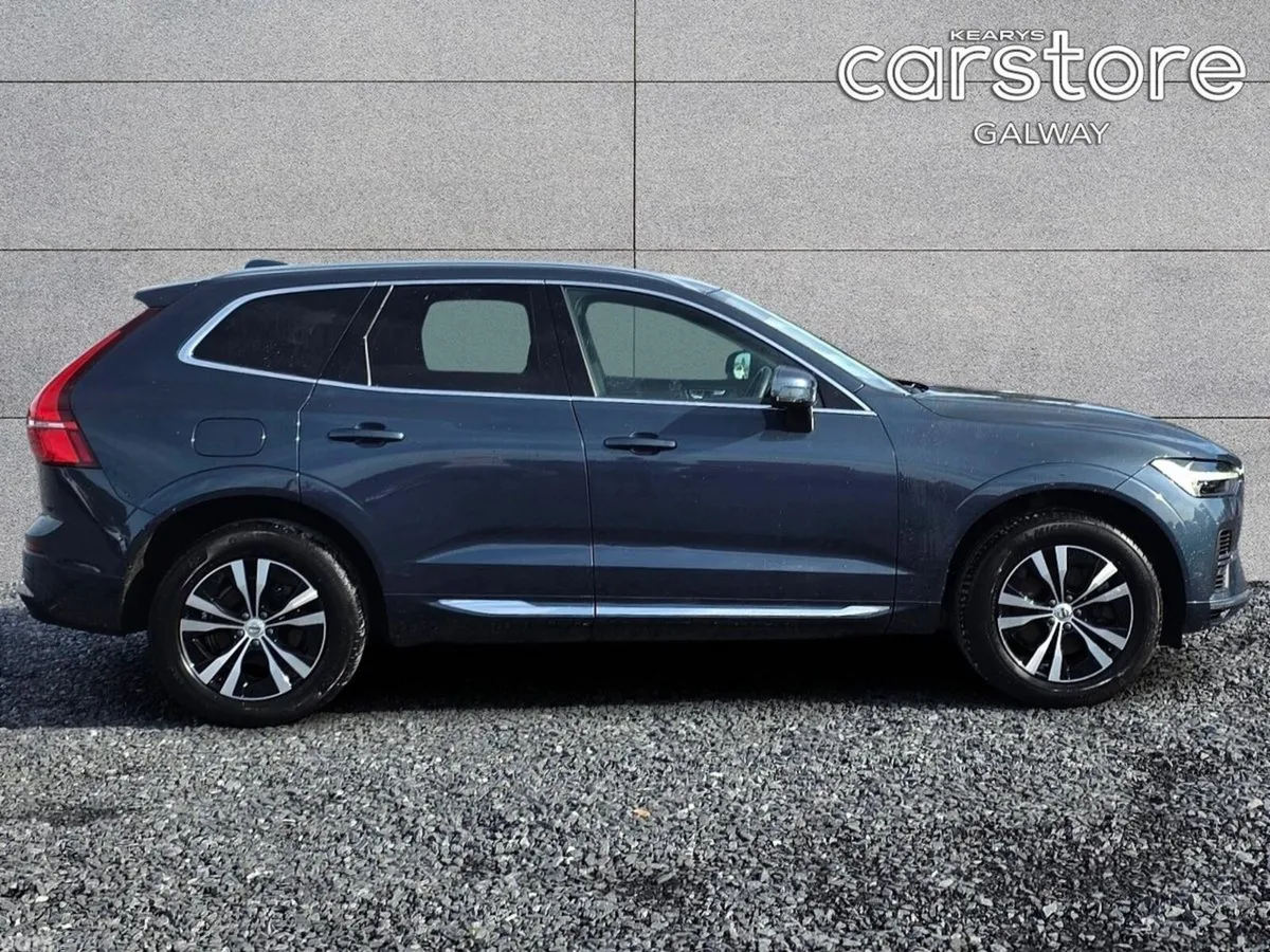 Volvo XC60 SUV, Petrol Hybrid, 2024, Blue