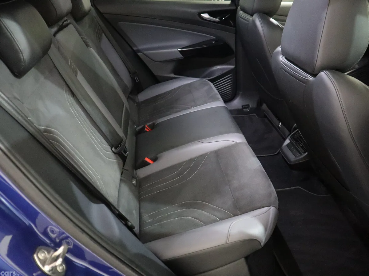 Volkswagen ID.4 Estate, Electric, 2023, Blue