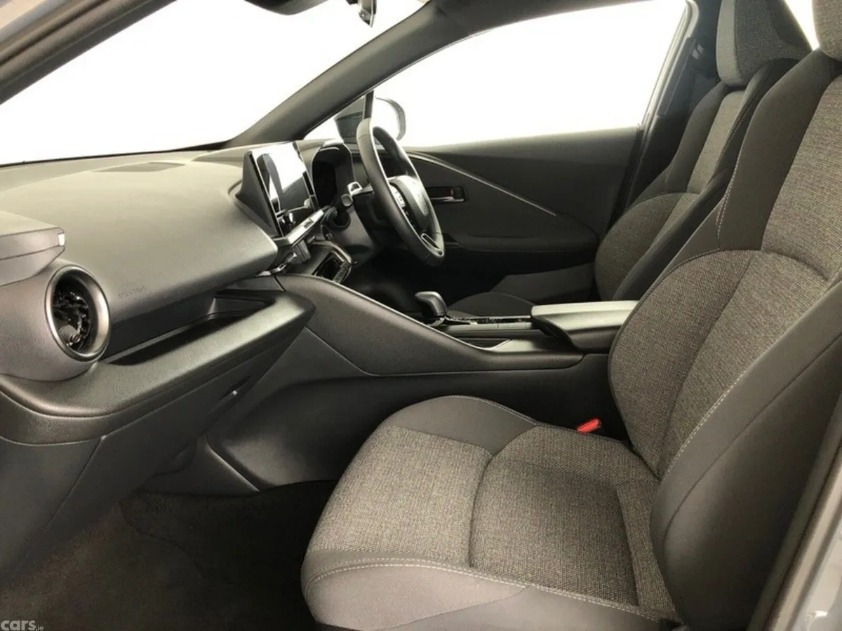 Toyota C-HR SUV, Petrol Hybrid, 2026, Grey