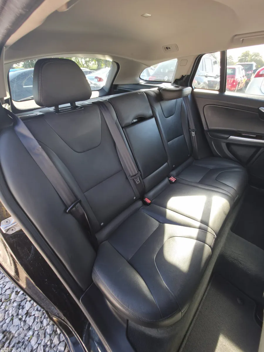 Volvo V60 Estate, Diesel, 2018, Black
