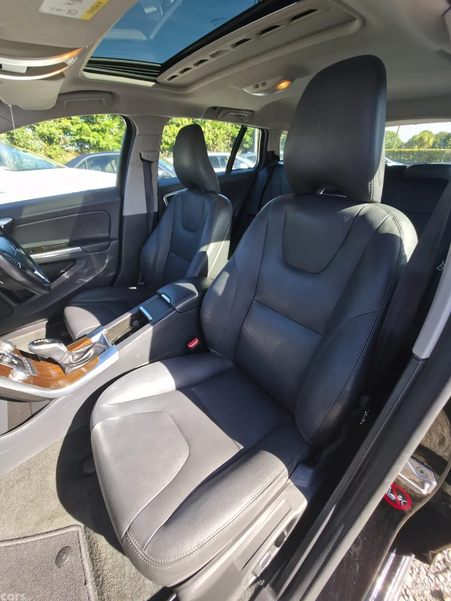 Volvo V60 Estate, Diesel, 2018, Black