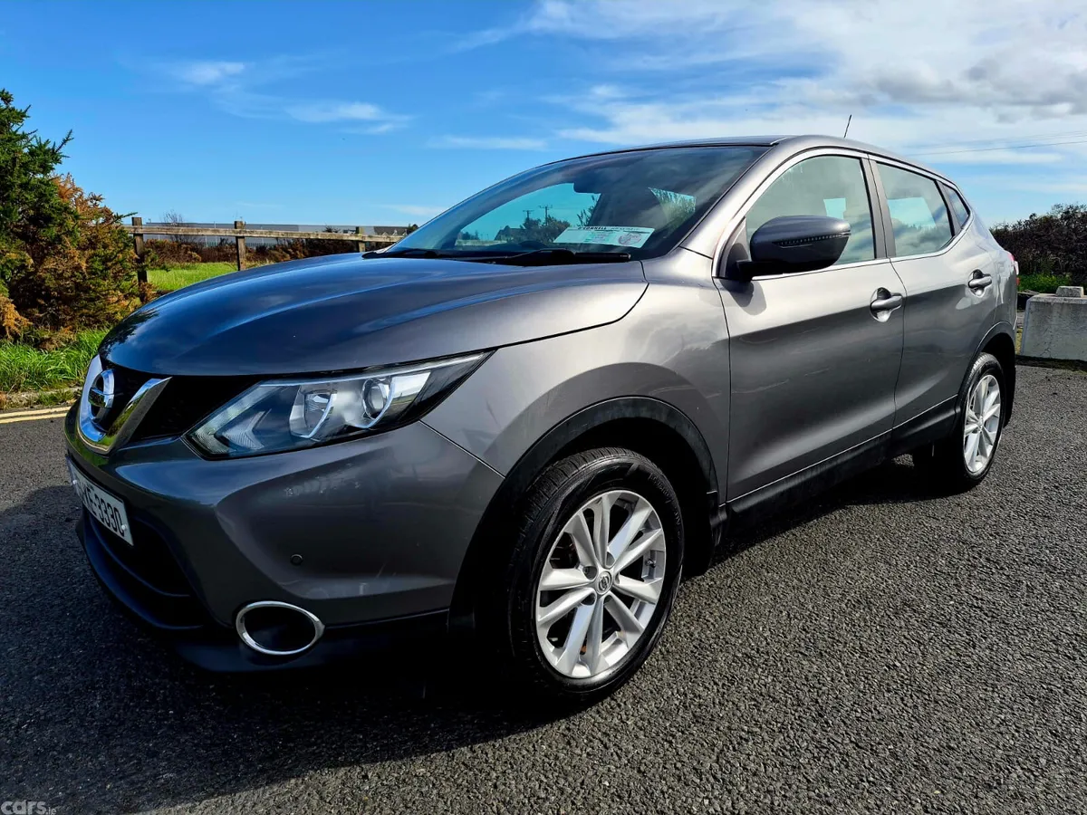 Nissan Qashqai Hatchback, Diesel, 2015, Grey