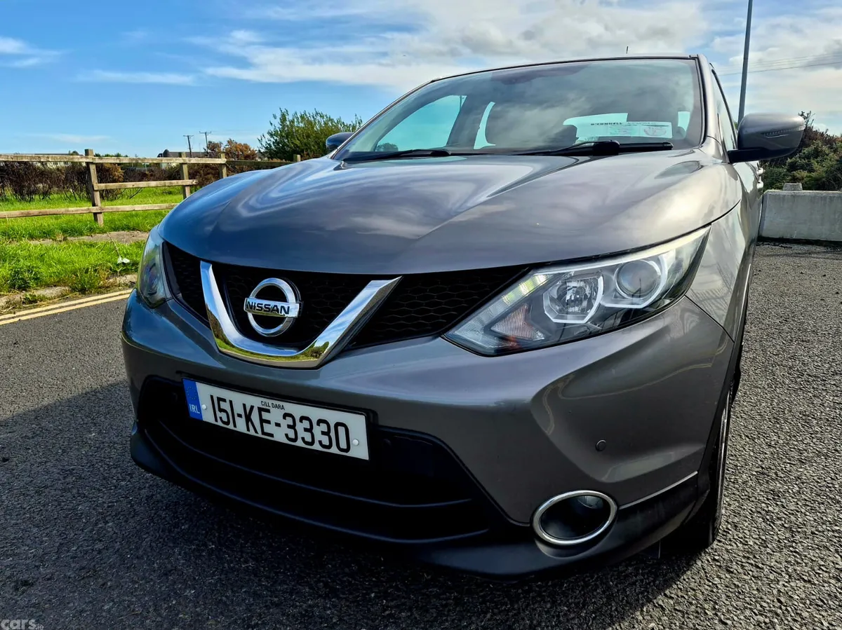 Nissan Qashqai Hatchback, Diesel, 2015, Grey