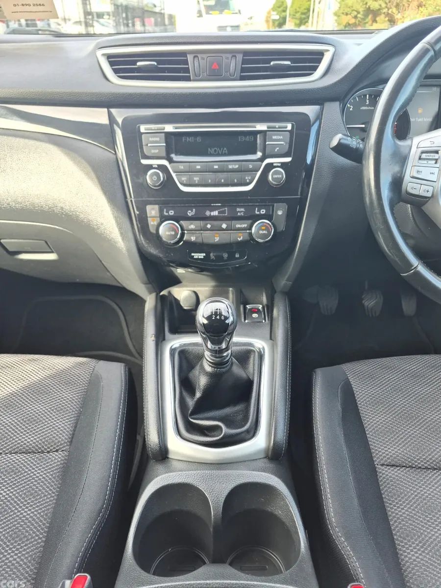 Nissan Qashqai Hatchback, Diesel, 2015, Grey