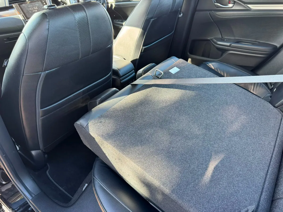 Honda Civic Saloon, Petrol, 2020, Black