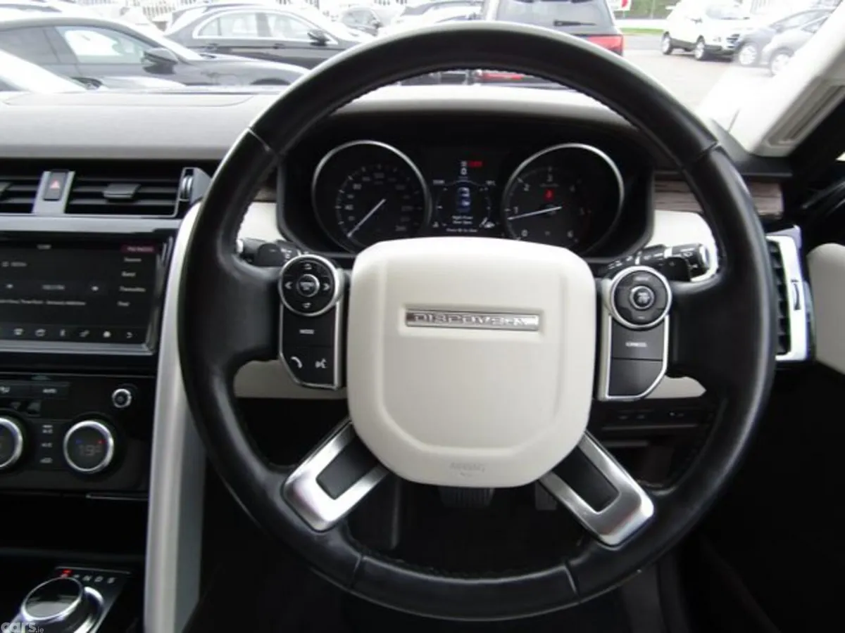 Land Rover Discovery Estate, Diesel, 2017, Black